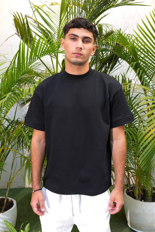 INTERLOCK BLACK T-SHIRT